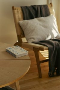 How to Create a Cozy Reading Nook in Any Space